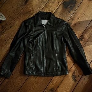Faux leather woman jacket black  L